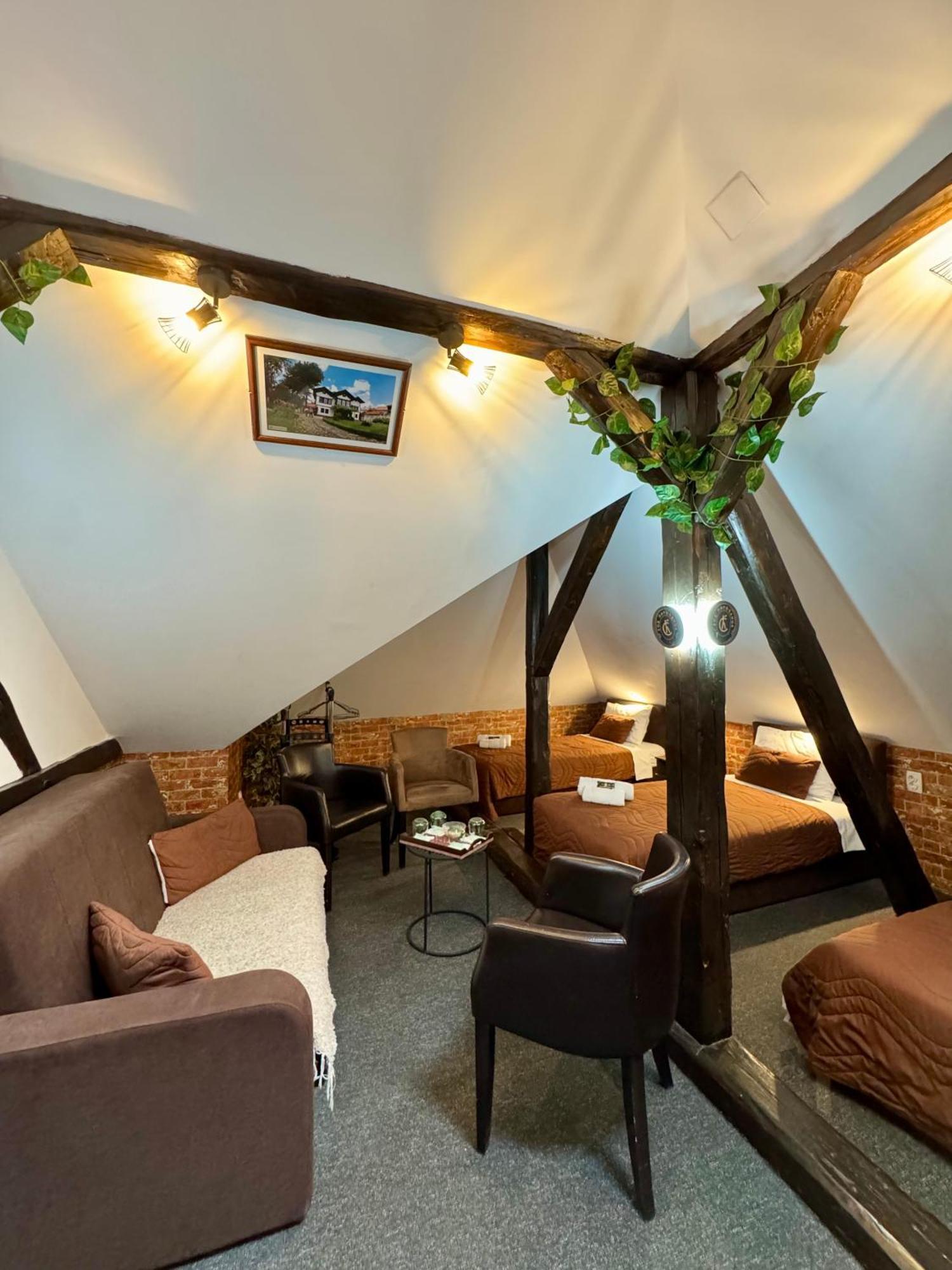 Pirocanac Rooms & Restaurant "Breakfast-Lunch-Dinner" Pirot Exterior foto