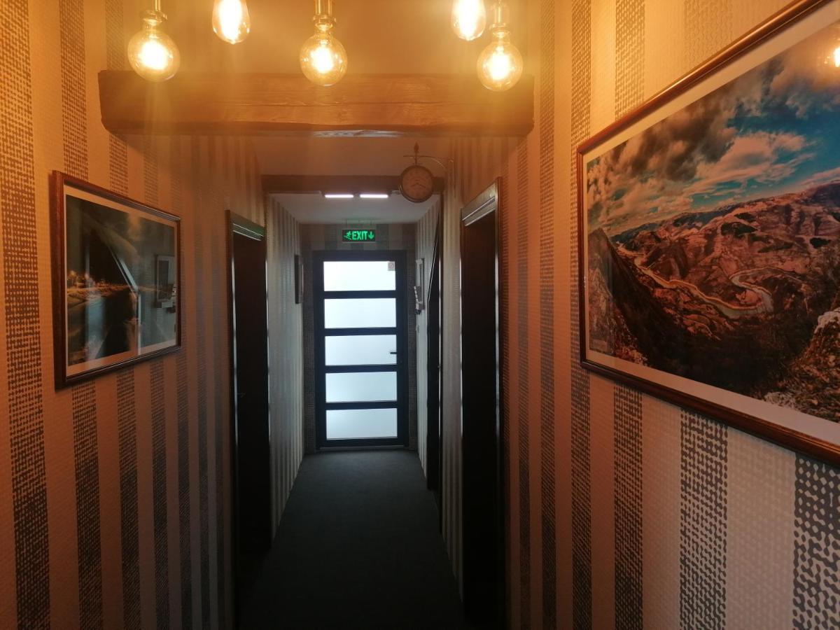 Pirocanac Rooms & Restaurant "Breakfast-Lunch-Dinner" Pirot Exterior foto